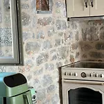 Vakantiehuis Anemoessa Stone House *