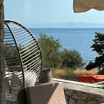 Vakantiehuis Anemoessa Stone House