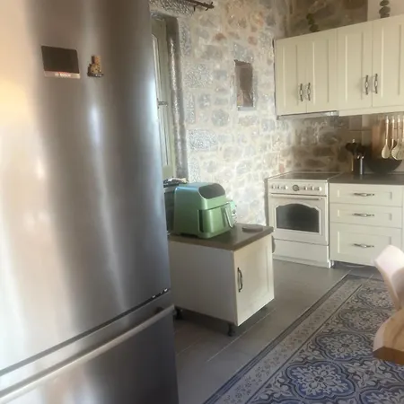 Ferienhaus Anemoessa Stone House