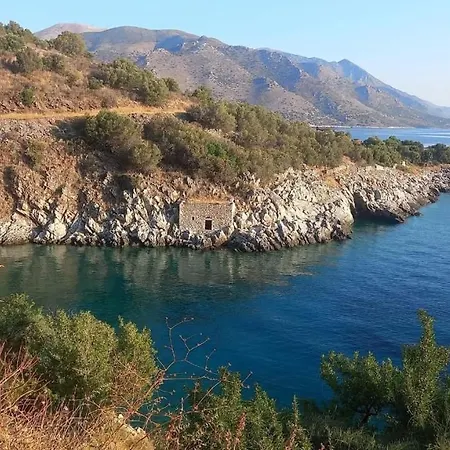 Anemoessa Stone House Tatil Evi