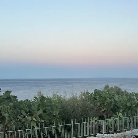 Anemoessa Stone House 펜션