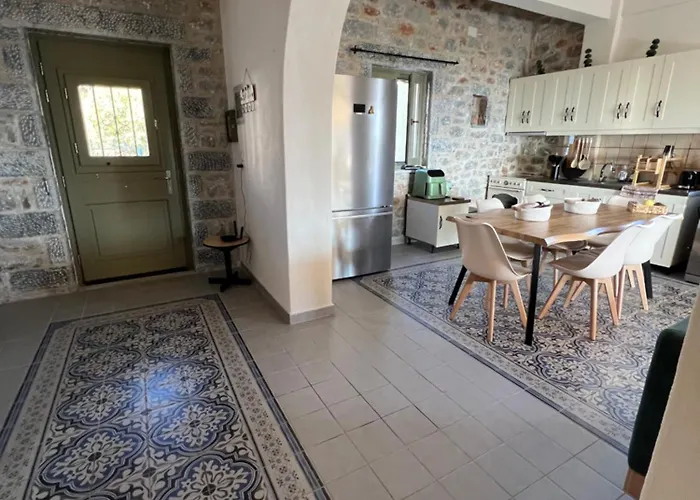 Nyaraló Anemoessa Stone House Kokála