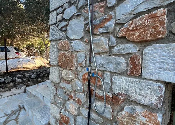 Anemoessa Stone House * Kokála