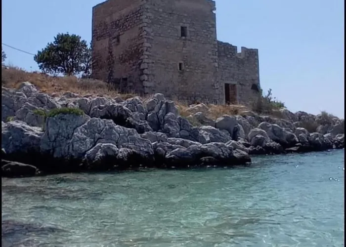 Anemoessa Stone House *